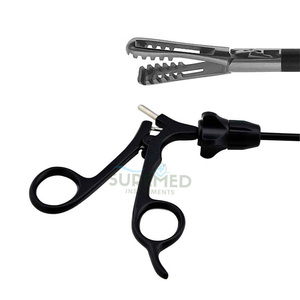 Pinza de agarre laparoscópica fenestrada SureMed Instruments de 5 mm, atraumática, reutilizable, de acero inoxidable, con certificación CE, para sujeción de tejido quirúrgico - Product Image 1