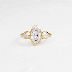 Anillo de Compromiso de Lujo con Diamante Cultivado en Laboratorio, Corte Marquesa, Biselado, Oro Amarillo, Estilo Vintage, Anillo de Novia con Racimo, Joyería Fina, Regalo para Mujer - Product Image 1