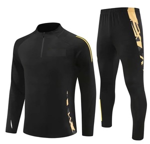 Ensemble de survêtement de football rétro écologique pour hommes en polyester de haute qualité, idéal pour les sports d'hiver, avec impression personnalisable du nom et du logo - Product Image 2