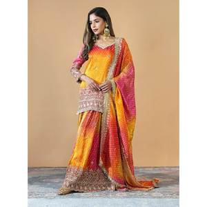 Traje Elegante Corte A con Hilo y Lentejuelas, Trabajo con Espejos Reales, Talla XL - Product Image 5