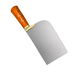 Couteaux à découper à manche en bois grainé orange-brun avec lame large argentée, poinçon doré et broches décoratives pour la préparation et la découpe des légumes - Product Image 6