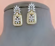 Conjunto de collar y aretes con piedras chapadas en oro de la mejor calidad, con un aspecto radiante, para bodas y ocasiones festivas, para mujeres. - Product Image 2