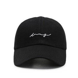 Gorra de Béisbol Deportiva Blanca con Diseño de 6 Paneles, Visera Curva, Sin Estructura, con Logotipo Bordado - Product Image 1