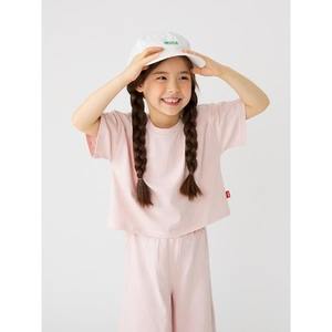 Camiseta OZKIZ Estilo Coreano 100% Algodón para Niñas de 2 a 7 Años, Color Liso, Corte Recortado, Moda de Verano, Venta al Por Mayor - Product Image 1