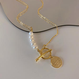 Collar con Colgante de Moneda con Perla de Agua Dulce Estilo Retro Francés para Mujer, Joyería Personalizada Versátil, Moderna y Elegante - Product Image 2