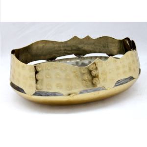 Bol de service décoratif en aluminium fait à la main avec finition en laiton naturel Fabricant et exportateurs indiens - Product Image 4