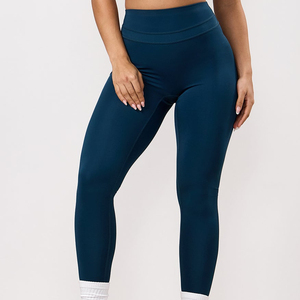 ชุดกีฬาสีพื้นสำหรับผู้หญิง เสื้อแขนสั้นเปิดหลังและเลกกิ้งยกกระชับสะโพกเอวสูง ชุดโยคะ 2 ชิ้น ระบายอากาศได้ดี - Product Image 4