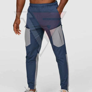 Conjunto Corto de Chaqueta Cortavientos y Pantalones Cortos para Hombre de Alta Calidad 2026, Conjunto de Chaqueta Cortavientos y Pantalones Cortos de Nailon para Hombre, Hecho en Pakistán - Product Image 4