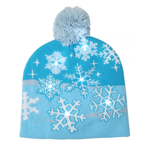 Bonnet de Noël lumineux à LED avec pompon tricoté – Chapeau d'hiver festif et chaud unisexe pour fêtes saisonnières – Accessoire de tête - Product Image 2