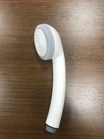 Douchette à main au design moderne et élégant, à économie d'eau, haute pression, avec régulateur, en chrome, pour salle de bain, avec robinet de pulvérisation facile à utiliser