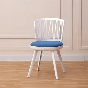 Décor de toile de fond pliable en bois moderne, léger et durable, idéal pour les événements extérieurs – Collection Mariage Wimbledon - Product Image 1