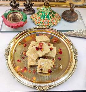 Assiette de service Thali en laiton massif de designer, grande taille, pour dîner traditionnel, Pooja, repas festifs, vaisselle haut de gamme - Product Image 6