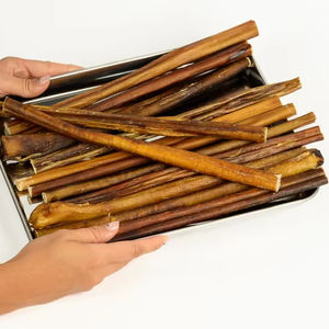 Paquete Variado de Bully Sticks Orgánicos, 100% Seguros para la Salud Animal, Mezcla de Bully Sticks Finos y Gruesos Trenzados de Vacas Alimentadas con Pasto para Perros de Todos los Tamaños - Product Image 1