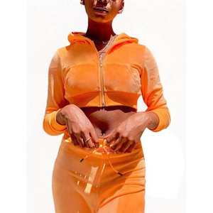 ชุดวอร์มกำมะหยี่ผู้หญิงแบบเรียบง่าย ชุดสองชิ้น ระบายอากาศได้ดี ไซส์ใหญ่ เสื้อครอปแขนยาวและกางเกงขายาว - Product Image 2