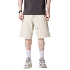 Shorts cargo en jean beige pour homme, taille mi-haute, bords bruts, effet usé, décontracté d'été, en coton tissé, avec poches - Product Image 1