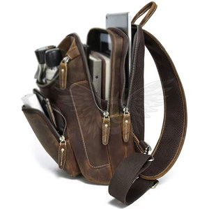 Bolsa de Cintura para Mujer con Cierre de Cuero de Alta Calidad, Diseño Ecológico, Opciones Personalizables para Guardar Objetos Personales - Product Image 6