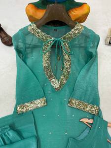 Ensemble indien pakistanais brodé vert à manches longues Kurta Palazzo pour femmes, vêtements de détente - Product Image 4