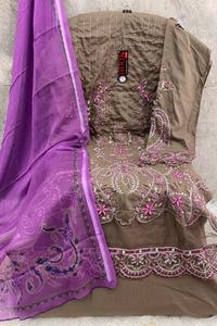 Heavy Rayon 7XL Shalwar Kameez con estampado de gasa vibrante Dupatta Ropa india con estilo para el invierno ¡Excelente valor! - Product Image 2