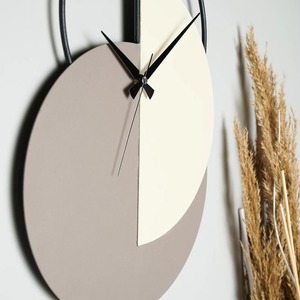 Antique Style <b>Wall</b> <b>Clock</b> for Office Restaurant Hotel and Home Decor Elegant Vintage <b>Design</b> Durable and Stylish Timepiece - Product Image 2