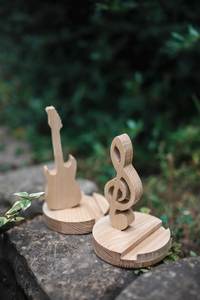 Soporte de Teléfono y Exhibidor de Móviles de Resina de Madera Ecológica de Alta Calidad NEHA ENTERPRISES para Uso en el Hogar y la Oficina - Product Image 4