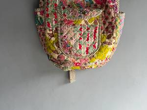 Mochila de Algodón Acolchada con Estampado Floral, Cierre de Cremallera, Estilo Bohemio, Unisex, Uso Diario, Capacidad Inferior a 20 Litros, REGALO PARA ELLA - Product Image 3