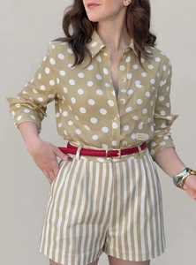 ONETEN APPARELS เสื้อเชิ้ตลายจุดวินเทจสำหรับผู้หญิงและกางเกงขาสั้นลายทางชุด 2 ชิ้น - Product Image 1