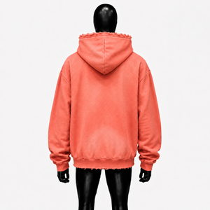 Sudadera con capucha rosa coral oversize con cremallera completa, estampado de estrellas rojas y borde desgastado, estilo streetwear unisex de ajuste holgado - Product Image 2