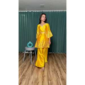 Conjunto Elegante de Top y Pantalón para Fiesta de Mujer con Bordado de Hilo y Lentejuelas - Product Image 4