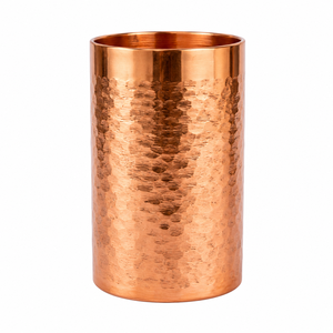 Gobelet martelé en cuivre pur fait main, bienfaits ayurvédiques, verre à boire pour le yoga, le bien-être et cadeau pour la maison - Product Image 1