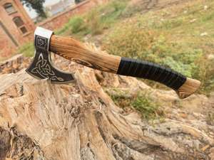 Tomahawk Vikingo Hecho a Mano con Acero de Alto Carbono, Mango de Acero de Grado Industrial, 1.5 kg, Funda de Cuero, para Camping y Uso al Aire Libre, 1 Año de Garantía - Product Image 4