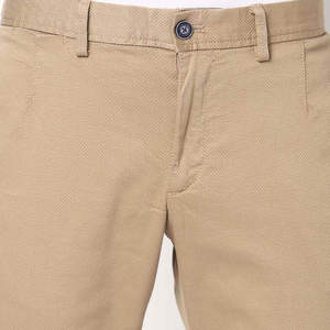 Pantalones chinos de algodón de secado rápido para hombre, corte ajustado, rectos, transpirables, de corte regular, para golf, con logotipo personalizado. - Product Image 4