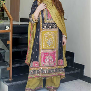 Traje Salwar de Algodón Indio Musulmán de Diseño Moderno y Más Vendido, Último Modelo Exclusivo con Bordado, Ropa Étnica Elegante para Mujer para Fiestas - Product Image 1