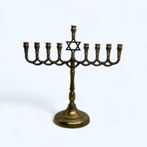 Ménorah artistique dorée, design branche d'arbre, centre de table décoratif festif - Product Image 3