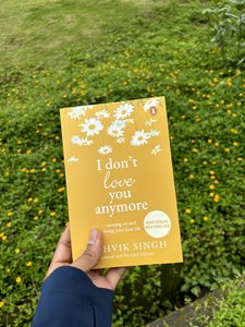 Je ne t'aime plus par Rithvik Singh, livre broché en anglais, livre de poésie sur l'amour et la guérison - Product Image 1