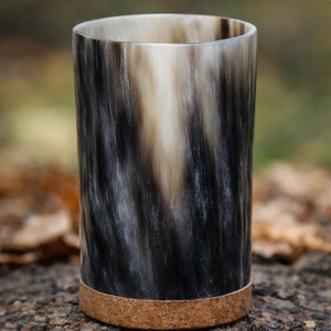 Verre à shot artisanal écologique en corne avec motif loup rustique, forme cylindrique, pour le camping et l'extérieur, de REHMAN CRAFT - Product Image 6