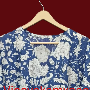 Stunning Blue Floral Print Eco-Friendly Midi <b>Kaftan</b> Regular Fit High Waist Asymmetrical Deep V-neckline Short Sleeve Long <b>Kaftan</b> - Product Image 4