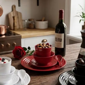 Vajilla Ecológica de Plástico Moldeado por Inyección MIT Precision PGT: Tazas, Tazones, Cucharas y Platos - Rojo Clásico - Product Image 1