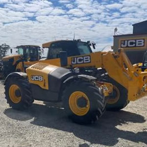 Nouveau Chargeur télescopique JCB de haute qualité 540-170-17 m, hauteur de levage 75 mm, tout-terrain - Product Image 1