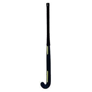 Bâton de hockey léger conçu pour la vitesse et la précision, aidant les joueurs à dribbler en douceur et à frapper le ballon avec précision. - Product Image 1