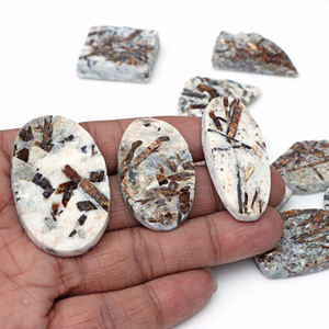 อัสโทฟิลไลต์ธรรมชาติ ดรูซี่ พลอยเม็ดเดี่ยว แฮนด์เมด คาโบชอง คริสตัลบำบัด สีขาวเปลี่ยนเป็นสีทอง คุณภาพสูง ขายส่ง - Product Image 6