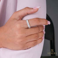 Bague ovale en diamant, sertie demi-éternité à griffes, pierres ovales taille brillant, tige en or massif élégante, bijou de luxe raffiné