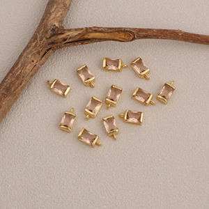 Pendentif breloque en quartz améthyste rose taille baguette, plaqué or, connecteur de pierre précieuse à facettes - Product Image 4