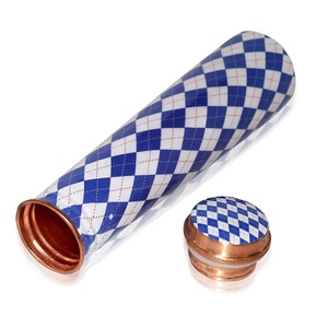 Bouteille d'eau en cuivre imprimée au design élégant, très demandée, récipient à boisson structuré et raffiné à prix abordable - Product Image 3