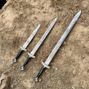 ดาบเหล็กดามัสกัสลายพรีเมียม ใบมีดเชื่อมตกแต่งอย่างประณีต งานแฮนด์เมด สำหรับสะสมและตกแต่งภายใน - Product Image 2