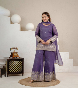 Ensemble Salwar Kameez traditionnel pour femmes en soie violette avec broderie en fil et sequins, Dupatta, séchage rapide, réversible, style indien/pakistanais - Product Image 1