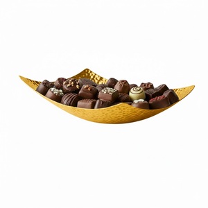 Plateau de service ovale en métal doré pour chocolats et friandises, design unique, idéal pour la maison, excellent rapport qualité-prix - Product Image 6