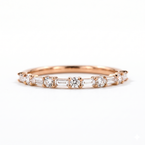 Bague de fiançailles en or massif 10K 14K 18K avec diamants de laboratoire taille baguette et ronds, couleur DEF, clarté VS VVS, certifiée IGI, bague éternité - Product Image 3