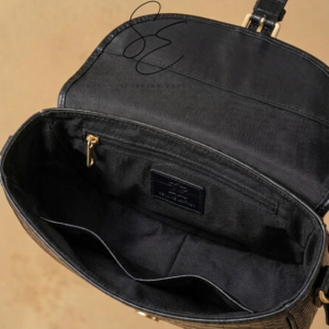 Bolso Bandolera de Cuero Genuino con Grabado de Cocodrilo, Estilo Preppy, con Cierre de Cremallera y Solapa, para Mujer, Bolso de Hombro Premium OEM Personalizado - Product Image 6