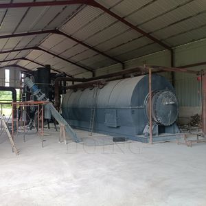 Usine de pyrolyse de pneus en <span class=keywords><strong>Iran</strong></span>, 50 tonnes par jour, usine de pyrolyse de pneus et de plastique usagés pour la production d'huile, machine de pyrolyse automatique PLC - Product Image 2