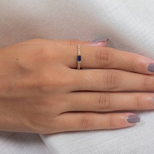 แหวนแต่งงานมอยส์ซาไนต์ทรงปรินเซสคัท ทองคำชมพู 18K - Product Image 6